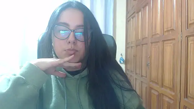 Venus cat  online show from January 2026 10:59:02 PM