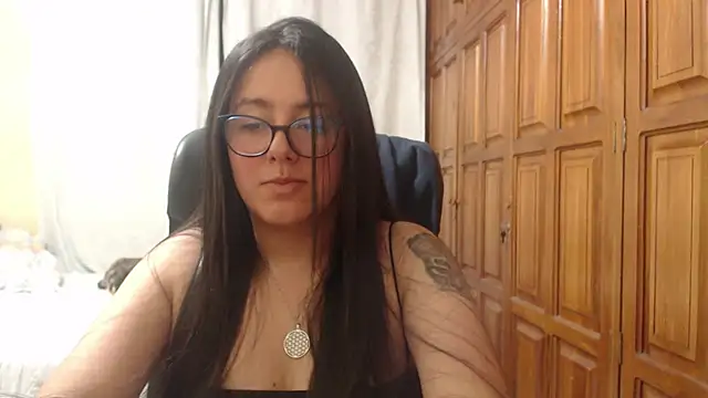 Venus cat  online show from April 2026 04:37:01 AM