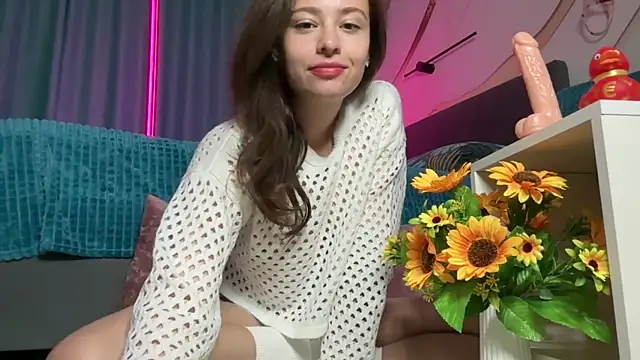 erikaa miuu online show from October 2025 05:26:02 PM