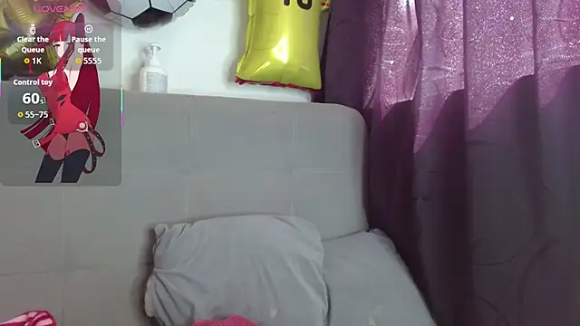 JuliethaFox online show from July 2026 07:02:02 PM