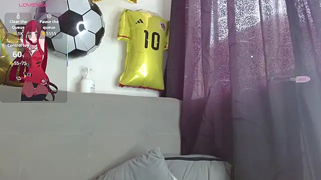 JuliethaFox online show from July 2026 05:08:02 PM