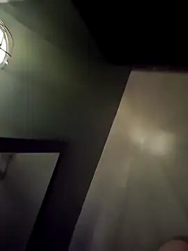 Snapshot of Curious9884 chatting on November 2025 01:02:01 PM Curious9884 online show from November 2025 01:02:01 PM