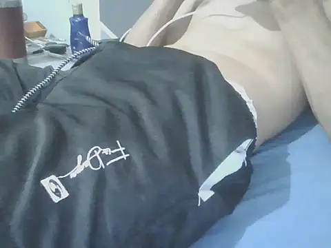 Snapshot of gyancarlos chatting on October 2025 02:09:01 AM gyancarlos online show from October 2025 02:09:01 AM