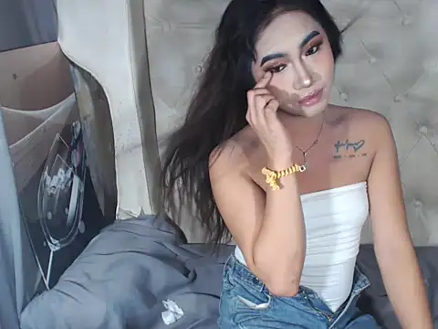 FLAMARAxxx online show from October 2025 08:33:02 AM