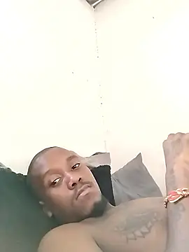 Snapshot of Thabisomgaga1 chatting on January 2026 01:05:02 PM Thabisomgaga1 online show from January 2026 01:05:02 PM