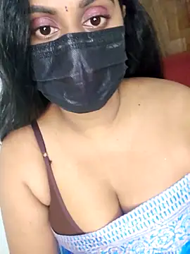 Snapshot of Dheronika_sweetie chatting on November 2025 05:11:01 PM Dheronika sweetie online show from November 2025 05:11:01 PM