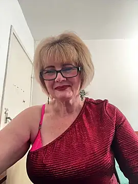 Snapshot of BoloshkaBlonda chatting on July 2026 07:56:02 AM BoloshkaBlonda online show from July 2026 07:56:02 AM