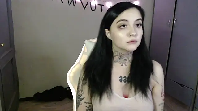 Snapshot of Rin_andersonn chatting on November 2025 07:58:01 PM Rin andersonn online show from November 2025 07:58:01 PM