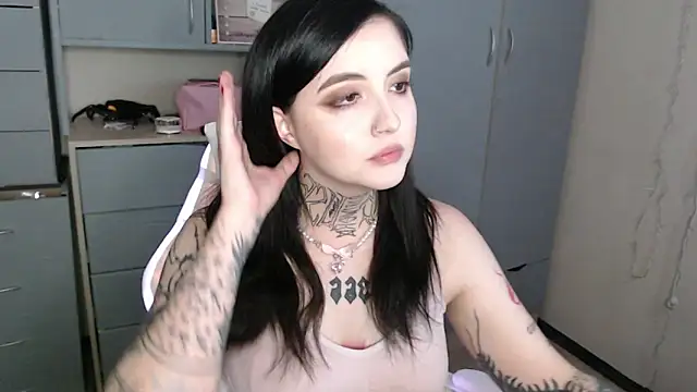 Snapshot of Rin_andersonn chatting on December 2025 01:22:01 AM Rin andersonn online show from December 2025 01:22:01 AM