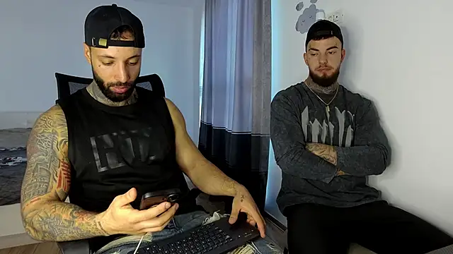 MasculineGuy99 online show from November 2025 07:29:01 AM