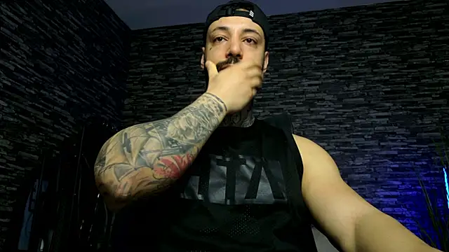 MasculineGuy99 online show from April 2026 02:31:01 AM