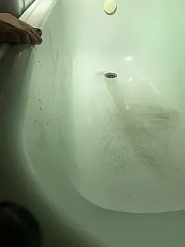 pleasedontpressaredburton online show from November 2025 04:27:01 PM