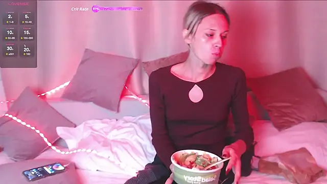 Snapshot of SophieDiamond_Xx chatting on October 2025 06:28:02 PM SophieDiamond Xx online show from October 2025 06:28:02 PM