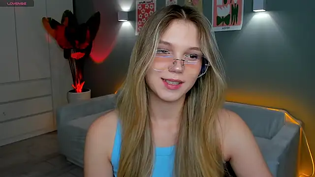 linakorvin online show from November 2025 01:11:02 PM