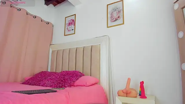 fabianacutee online show from July 2026 12:32:02 AM