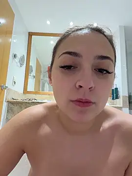 Snapshot of looloopaul chatting on February 2026 09:51:02 PM looloopaul online show from February 2026 09:51:02 PM