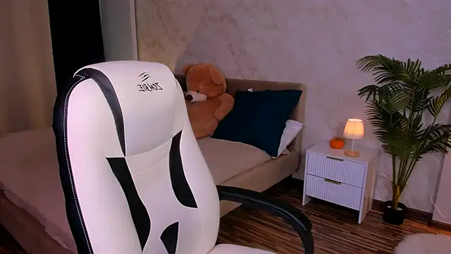 AngelAnabelle online show from November 2025 09:47:01 PM