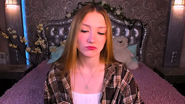 AngelAnabelle online show from December 2025 08:27:01 PM