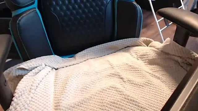 chupapi123457 online show from April 2026 08:37:02 PM