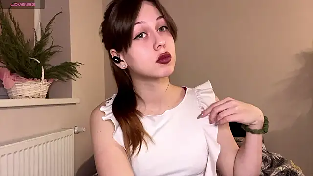 Snapshot of Nayra_flash chatting on February 2026 05:22:02 PM Nayra flash online show from February 2026 05:22:02 PM