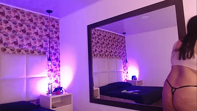 IssisLancaster online show from November 2025 11:21:01 AM