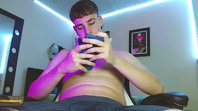 PapiNoha online show from October 2025 05:17:02 AM