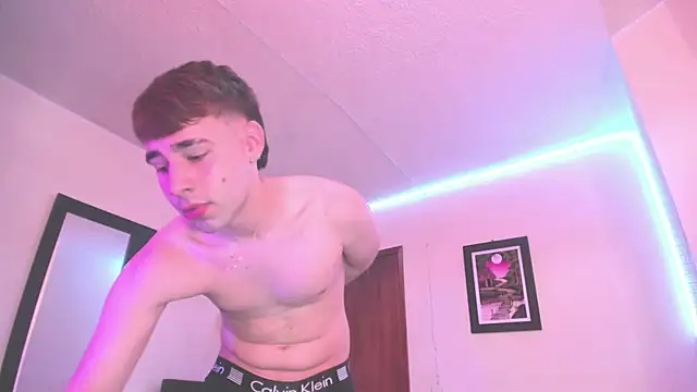 PapiNoha online show from October 2025 03:29:01 PM