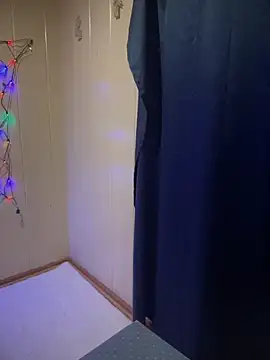 Snapshot of allnaturalmermaid chatting on December 2025 11:00:02 PM allnaturalmermaid online show from December 2025 11:00:02 PM