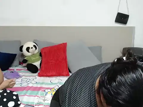 Charlotte Rot2 online show from October 2025 07:27:01 PM