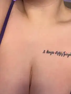 KellyMoors online show from March 2026 01:33:02 AM