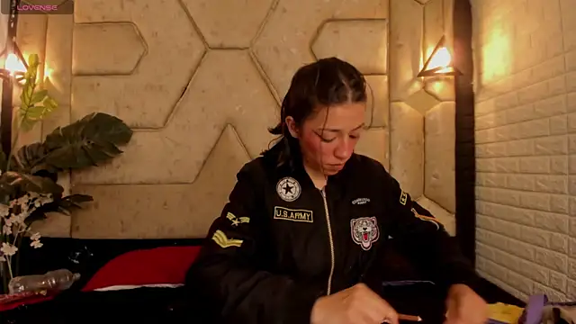 Julieta Slav3 online show from April 2026 09:39:33 PM