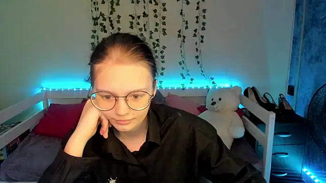 shy elina01 online show from October 2025 10:02:01 AM