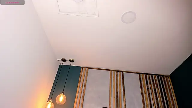 Snapshot of Ana_coral chatting on November 2025 04:00:01 AM Ana coral online show from November 2025 04:00:01 AM