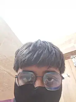 Snapshot of UsurpedThaw chatting on November 2025 06:56:02 PM UsurpedThaw online show from November 2025 06:56:02 PM