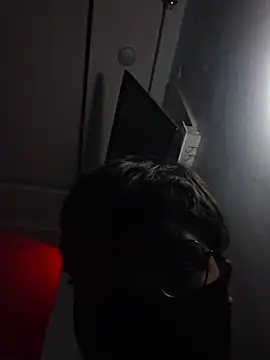 Snapshot of UsurpedThaw chatting on November 2025 06:30:02 PM UsurpedThaw online show from November 2025 06:30:02 PM