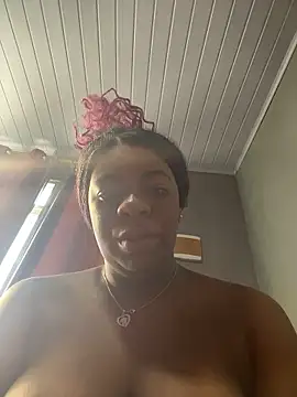 Snapshot of Priihmedeiros chatting on January 2026 10:20:01 AM Priihmedeiros online show from January 2026 10:20:01 AM