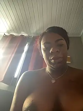 Snapshot of Priihmedeiros chatting on February 2026 10:12:01 AM Priihmedeiros online show from February 2026 10:12:01 AM