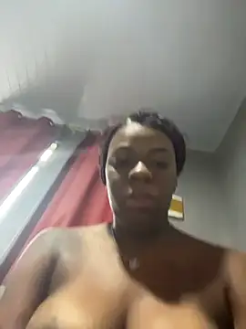 Priihmedeiros online show from March 2026 09:25:02 AM