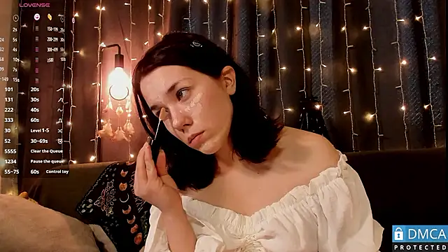 Kelly foox online show from March 2026 11:32:01 AM