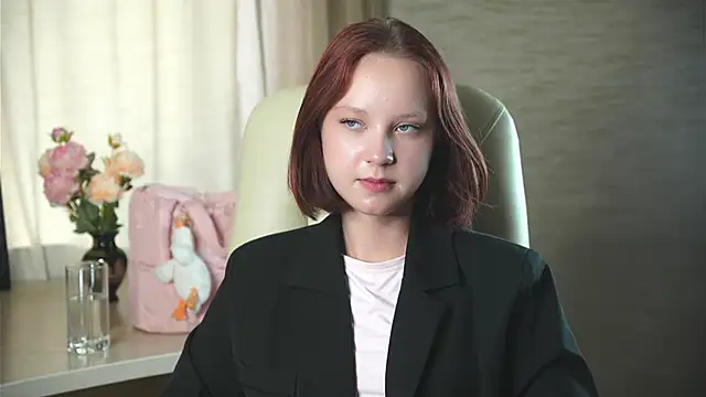 TrishGaugler online show from October 2025 10:56:02 AM