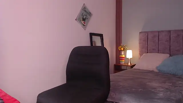 AgathaJane  online show from October 2025 12:25:02 PM