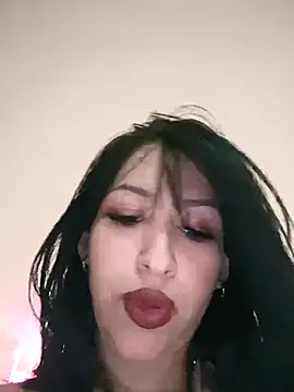 Snapshot of annyrusso chatting on November 2025 04:42:02 PM annyrusso online show from November 2025 04:42:02 PM