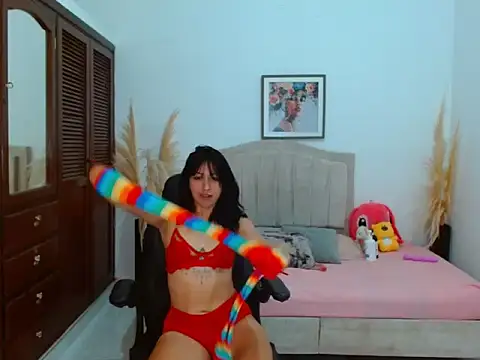 Snapshot of annyrusso chatting on December 2025 05:53:02 PM annyrusso online show from December 2025 05:53:02 PM