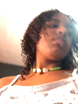 Lorennapires online show from October 2025 03:16:01 PM