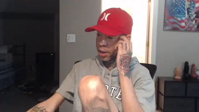 Snapshot of Michigan9000 chatting on October 2025 11:51:02 AM Michigan9000 online show from October 2025 11:51:02 AM