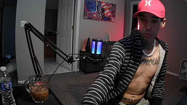 Snapshot of Michigan9000 chatting on October 2025 11:03:01 PM Michigan9000 online show from October 2025 11:03:01 PM