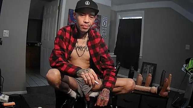 Snapshot of Michigan9000 chatting on October 2025 05:24:02 PM Michigan9000 online show from October 2025 05:24:02 PM