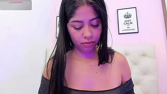 Snapshot of MiaStevenss chatting on October 2025 12:38:02 PM MiaStevenss online show from October 2025 12:38:02 PM