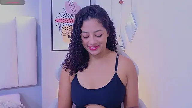 CamilaLevy online show from May 2026 12:34:01 PM
