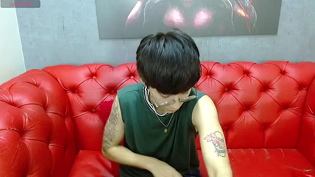 Snapshot of Teddy_Jacobs chatting on December 2025 07:43:02 PM Teddy Jacobs online show from December 2025 07:43:02 PM